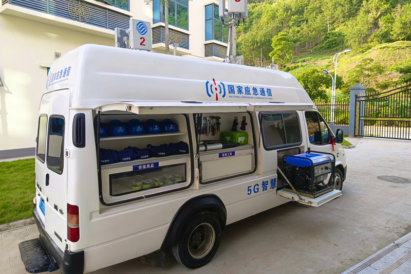 图为西林县自主改造升级的广西第一部5G智慧应急通信车。中国移动西林分公司 供图